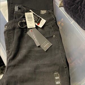 Torrid Slim Boot Cut Black NWT - 18